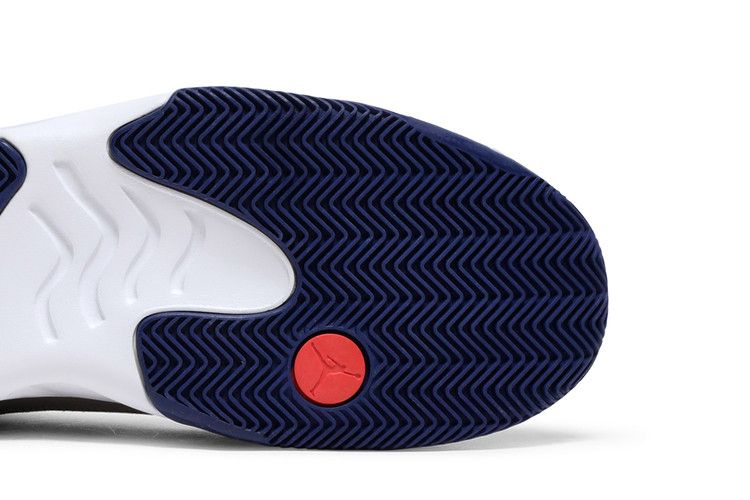 Кроссовки Air Jordan Max Aura 2 'Grey Royal Blue'