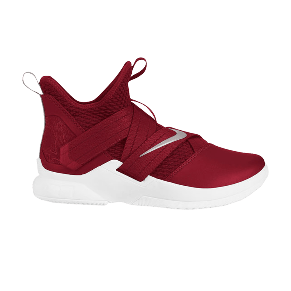 lebron-soldier-12-tb-team-red-at3872-601