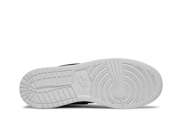 air-jordan-1-retro-high-og-bg-cyber-monday-575441-006_03