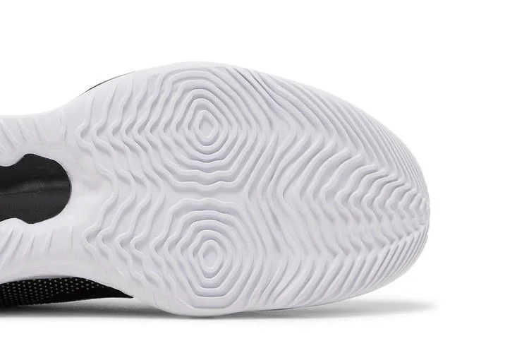 Krossovki-Nike-Air-Zoom-BB-NXT-TB-Black-White-4
