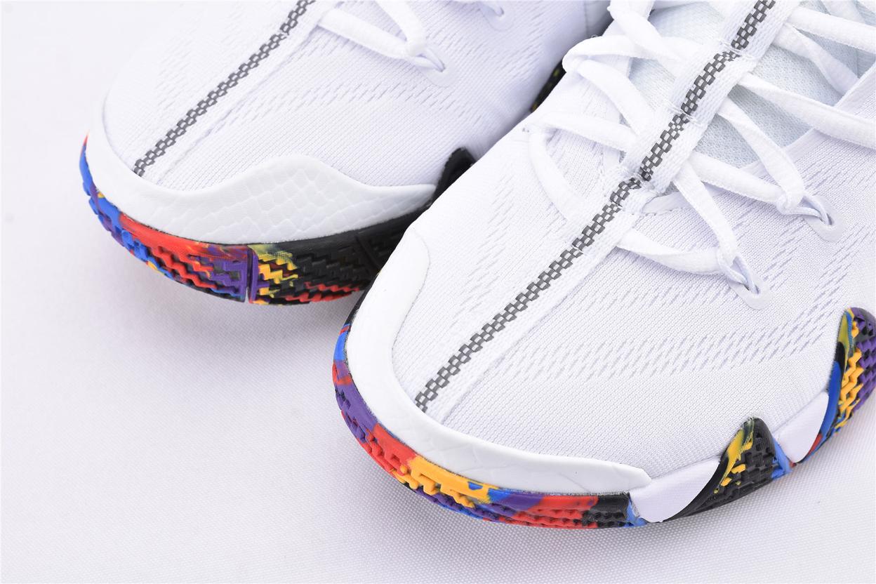 Кроссовки Nike Kyrie 4 NCAA