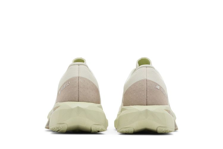 Кроссовки New Balance FuelCell Rebel v4 'Linen Lichen Green'