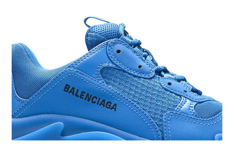 Кроссовки Balenciaga Triple S Sneaker 'Clear Sole - Deep Blue'
