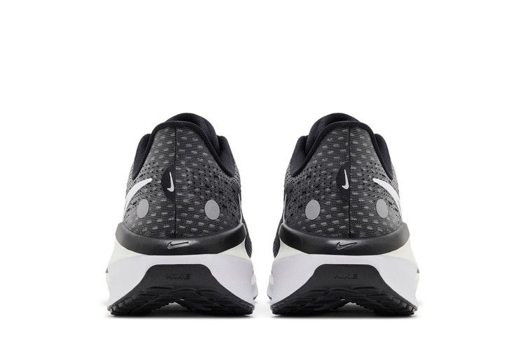 Кроссовки Nike Vomero 17 'Black White'