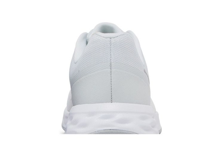 Кроссовки Nike Wmns Revolution 6 Next Nature 'White Pure Platinum'
