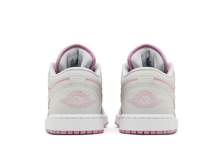 Кроссовки Wmns Air Jordan 1 Low 'Orchid Neutral Grey'