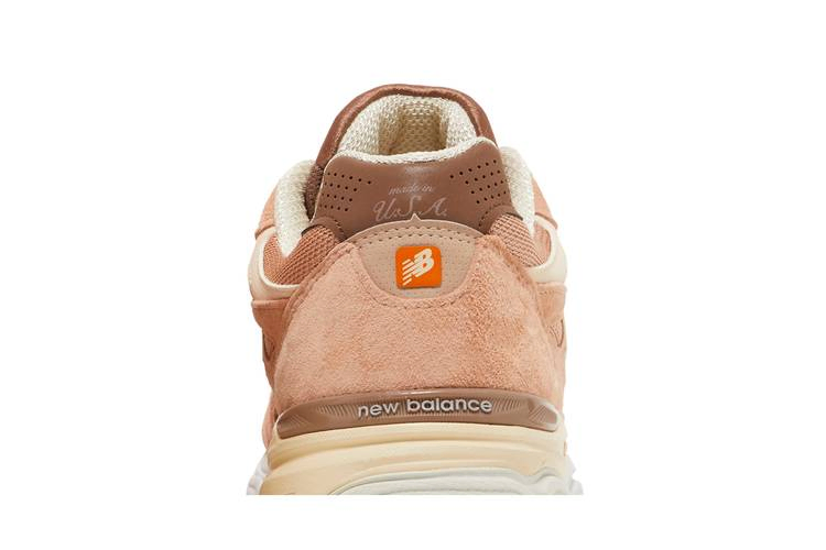 Кроссовки size? x New Balance 990v3 Made in USA 'Keepin' it Running'