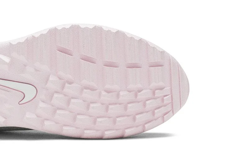 Krossovki-Nike-Wmns-Air-Max-1-Golf-Vast-Grey-Pink-Foam-4