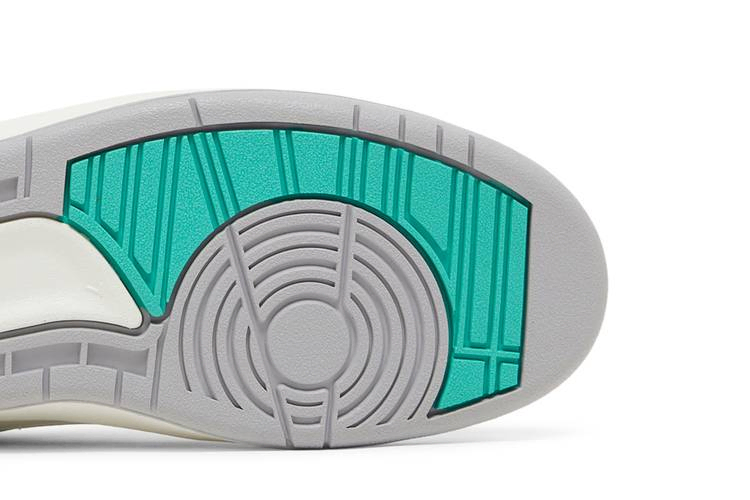 Кроссовки Wmns Air Jordan 2 Retro 'Crystal Mint'