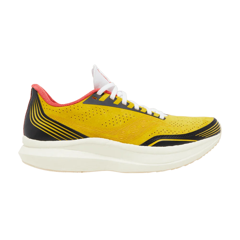 Krossovki-Saucony-Diet-Starts-Monday-x-Endorphin-Pro-Yellow-Wolverine
