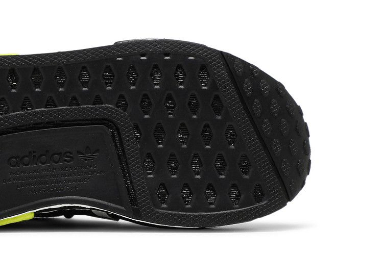 nmd_r1-infant-black-solar-yellow-gy4974_04