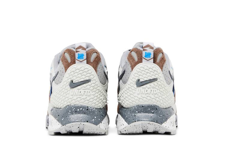 Кроссовки Undefeated x Nike Air Terra Humara 'Archaeo Brown'