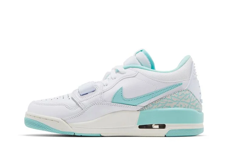 Krossovki-Air-Jordan-Wmns-Jordan-Legacy-312-Low-White-Light-Dew-2
