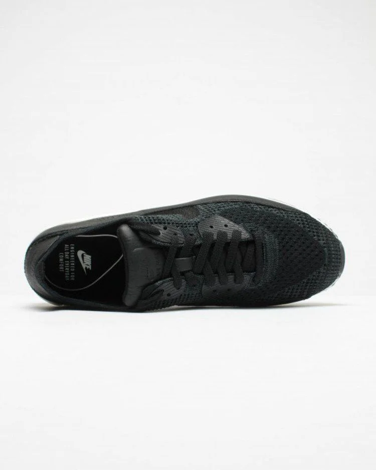 Krossovki-NikeLab-Air-Max-90-Flyknit-Black-Sail-1