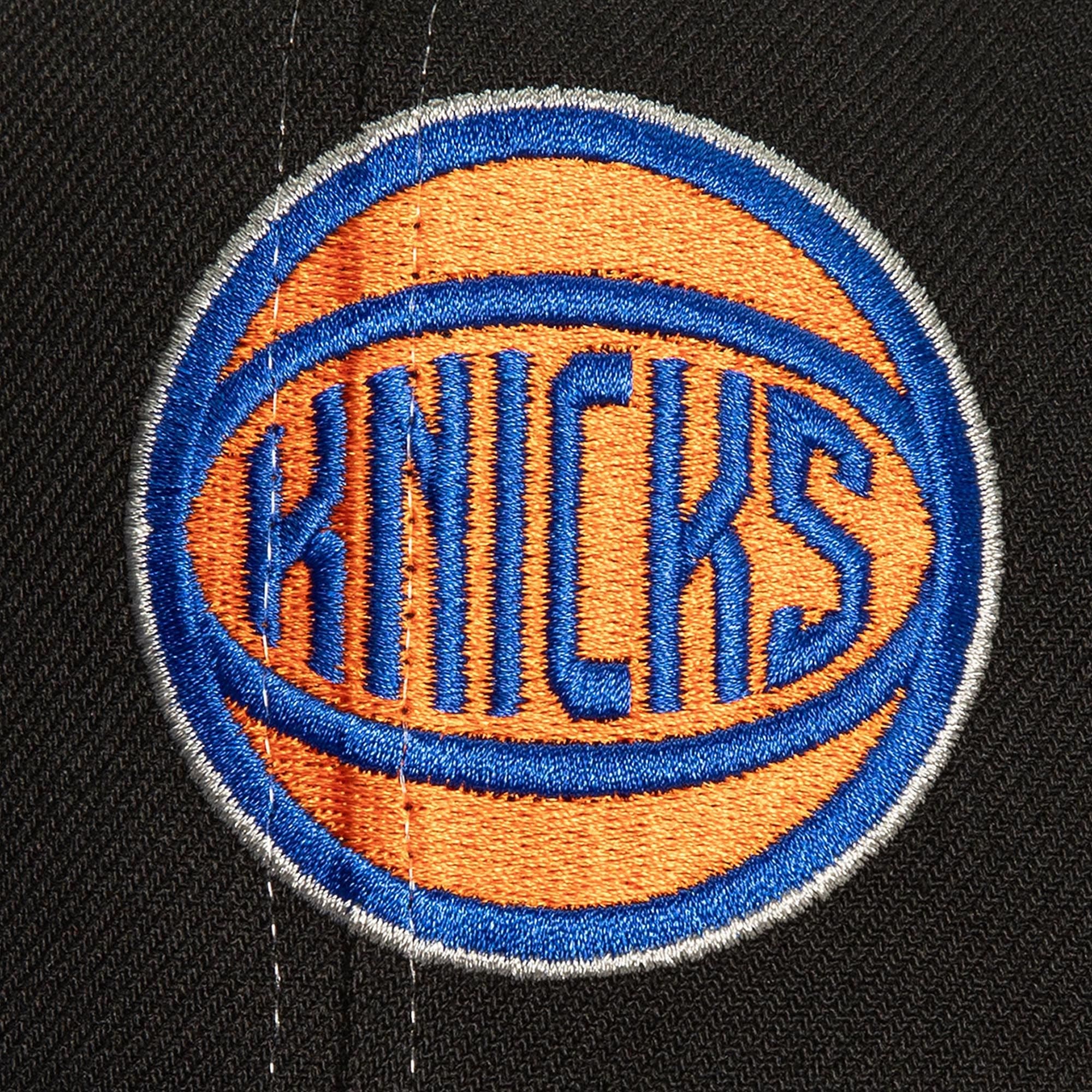 Mitchell-Ness-Overbite-Pro-Snapback-New-York-Knicks-3