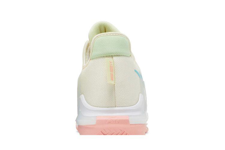 Кроссовки Nike LeBron Witness 6 'Easter'