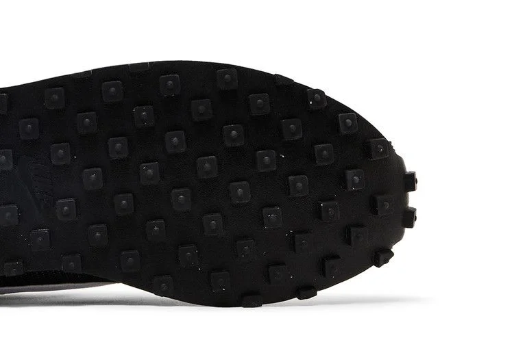 Krossovki-Nike-LD-1000-Black-White-4
