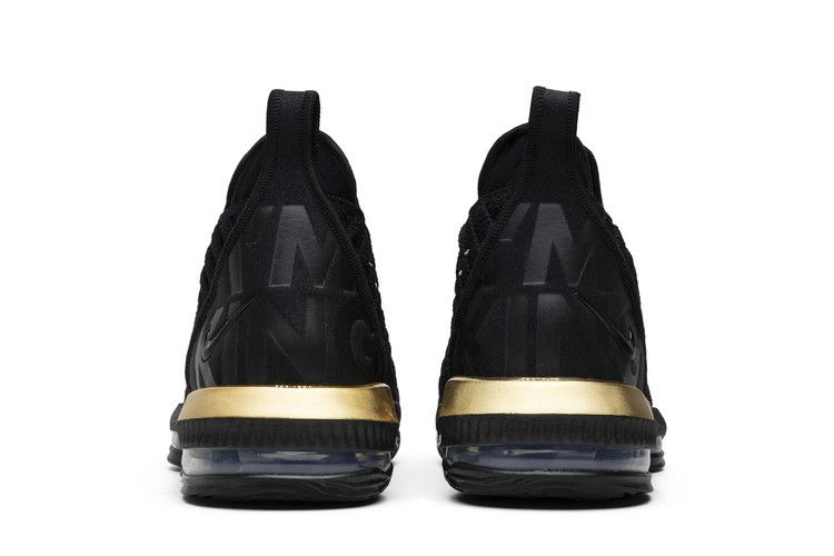 Кроссовки Nike LeBron 16 'I'm King'