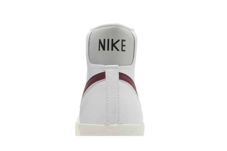 blazer-mid-77-vintage-white-dark-beetroot-bq6806-120_06
