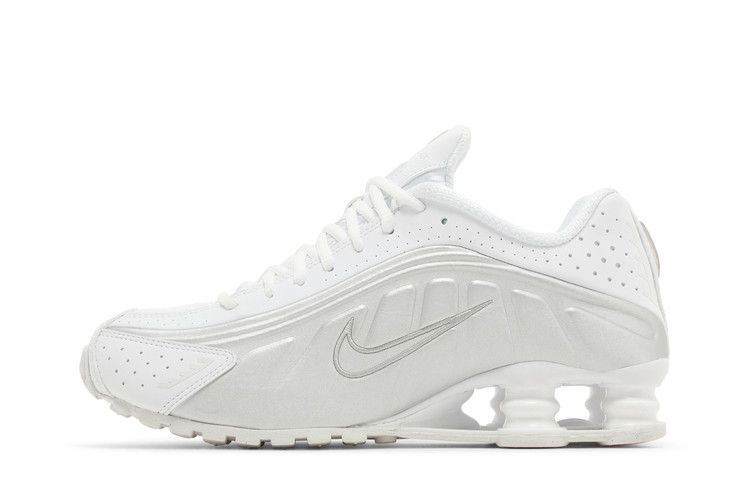 Кроссовки Nike Wmns Shox R4 'White Metallic' 2024