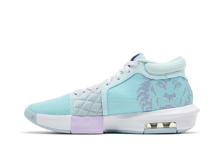 Krossovki-Nike-LeBron-Witness-8-Easter-2