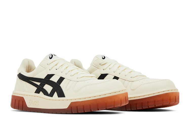 court-mz-cream-black-gum-1203a127-750_07