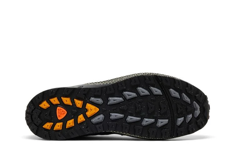Krossovki-Nike-ACG-Air-Exploraid-Light-Graphite-3