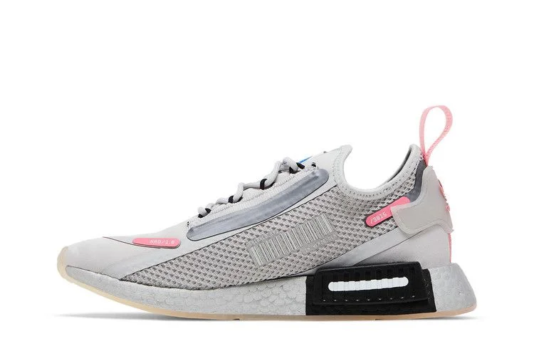 Кроссовки NASA x adidas Wmns NMD_R1 Spectoo 'Grey Core Black'