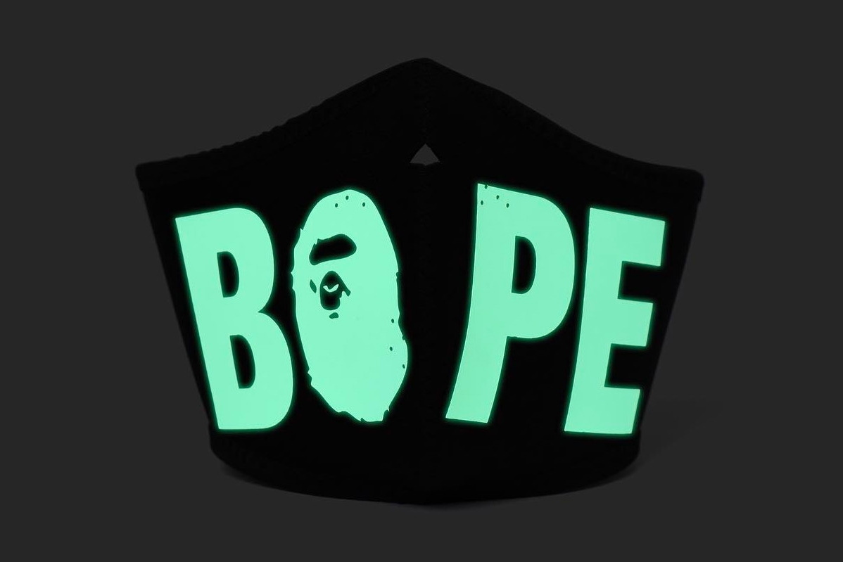 Маска BAPE Glow In The Dark Mask Black