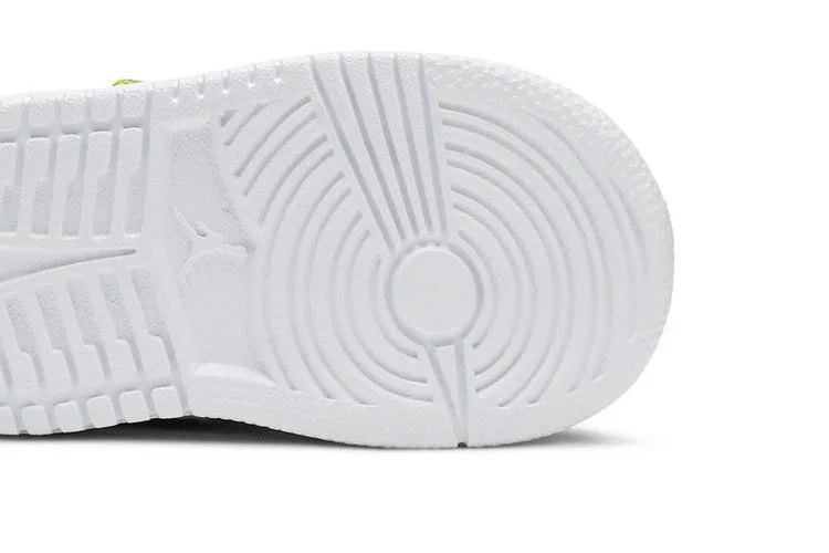 Krossovki-Air-Jordan-1-Mid-ALT-TD-Dynamic-Yellow-4