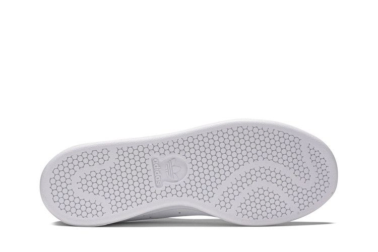 mickey-mouse-x-stan-smith-black-white-fw2895_03