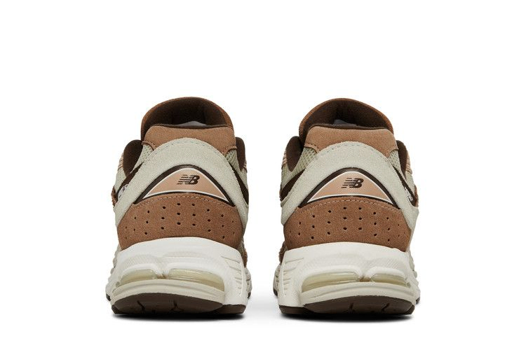 Кроссовки New Balance 2002R 'Brown Corduroy' SSENSE Exclusive