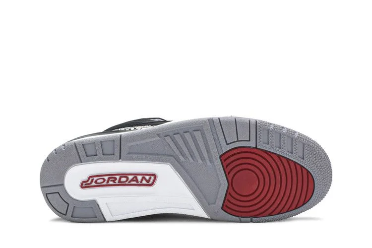 Krossovki-Air-Jordan-3-Retro-Cement-2011-3