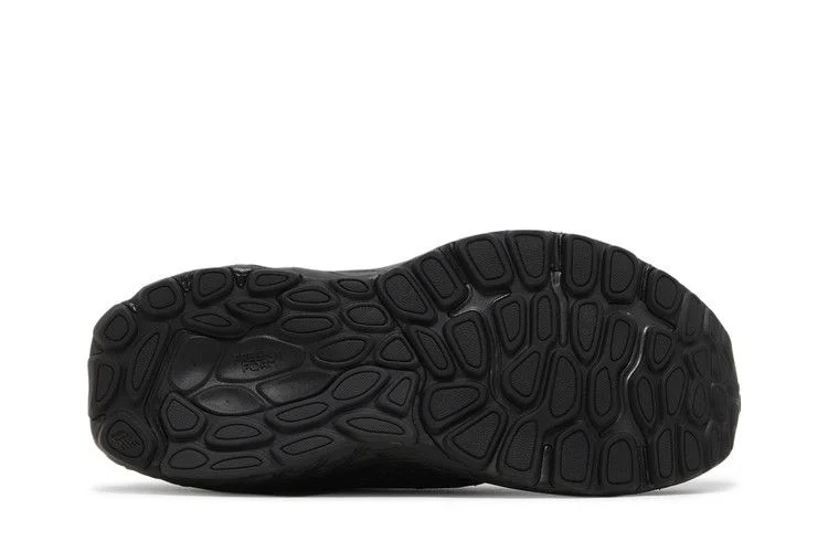 Krossovki-New-Balance-Fresh-Foam-X-860v13-2E-Wide-Black-Phantom-3