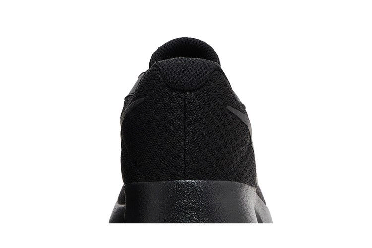wmns-tanjun-triple-black-dj6257-002_06