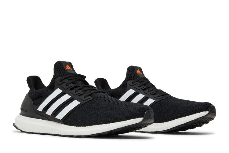 ultraboost-5-0-dna-black-white-gv8749_07
