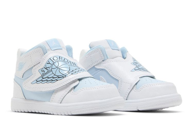 sky-jordan-1-td-blue-tint-bq7196-411_07