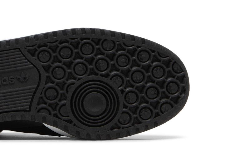 Кроссовки adidas Forum Low 'Panda'