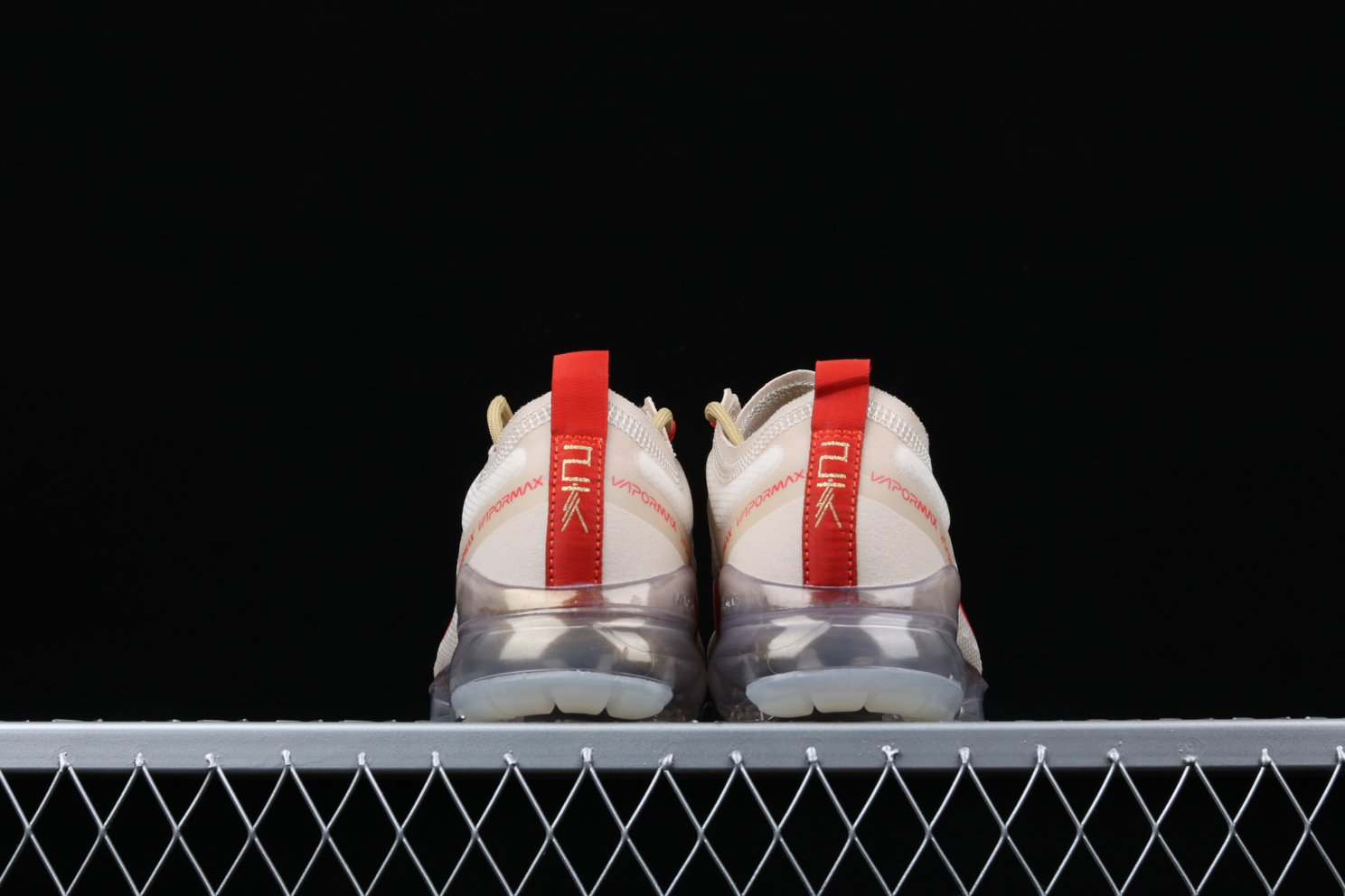 Wmns-Air-VaporMax-2019-Chinese-New-Year-5