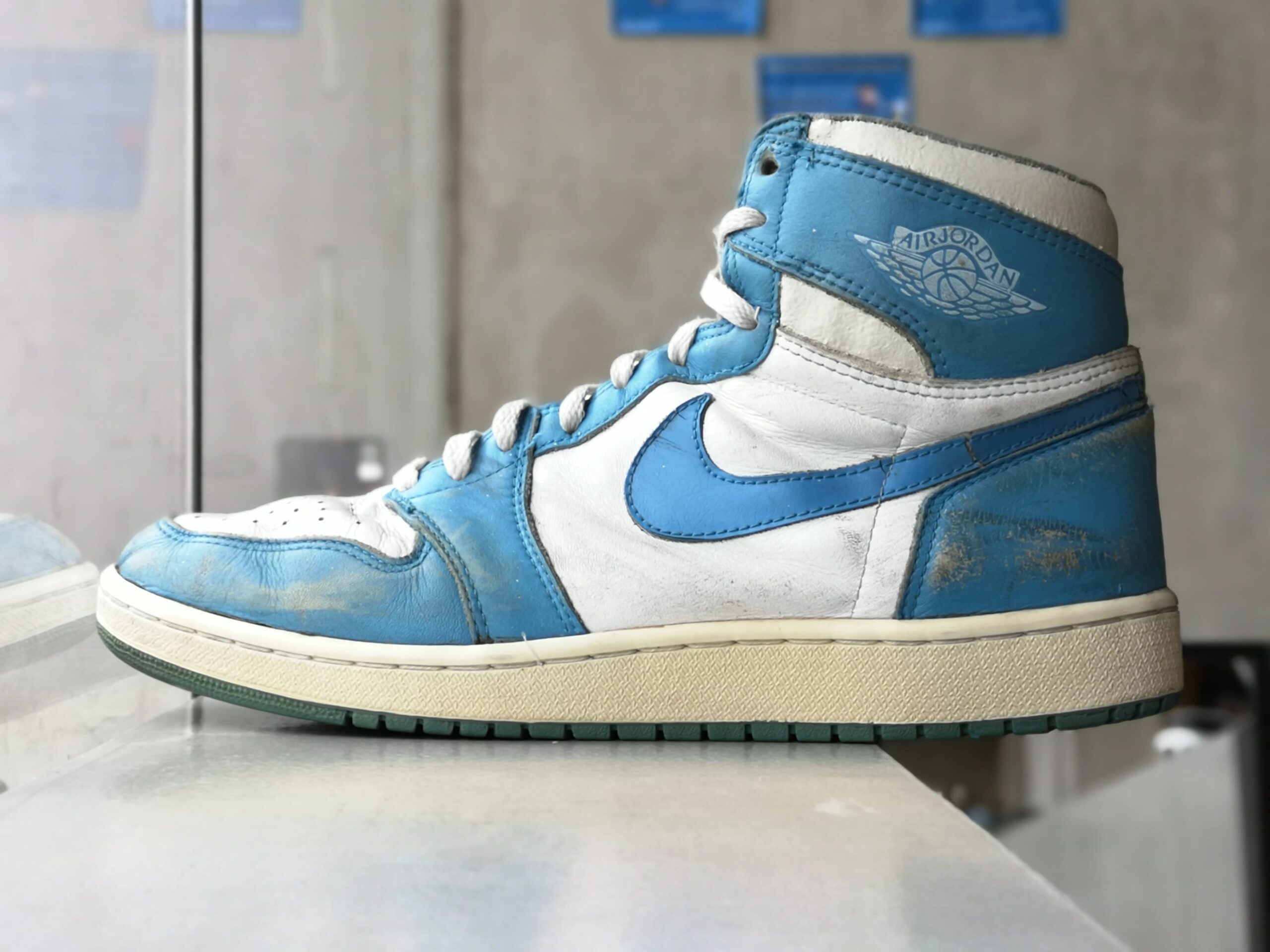 Air-Jordan-1-High-UNC-1985-1-scaled-1
