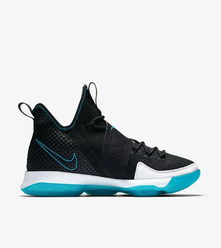 Krossovki-Nike-LeBron-14-Red-Carpet-2