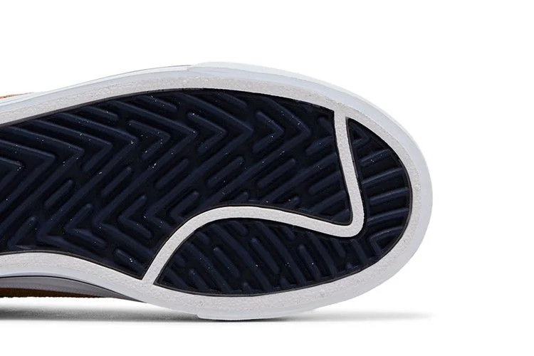 Кроссовки Nike Wmns Court Legacy Lift 'Midnight Navy'