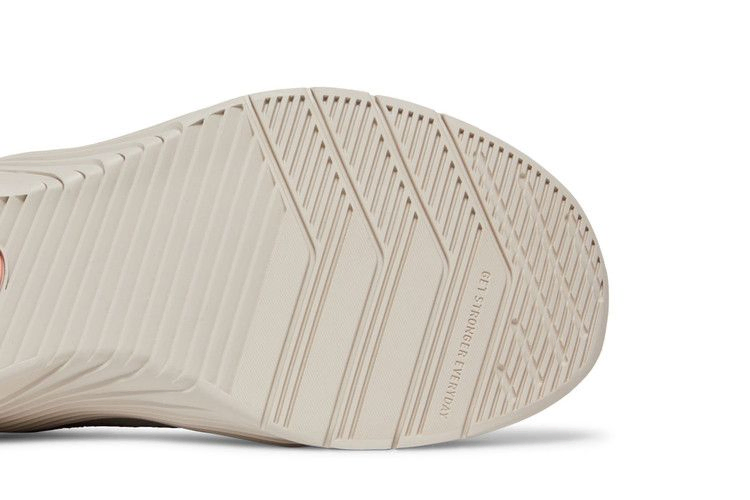 wmns-metcon-6-desert-sand-crimson-bliss-dj3076-064_04