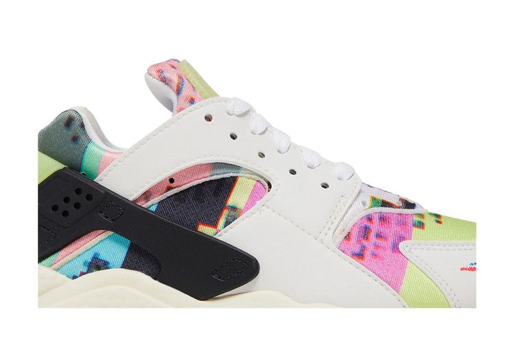 wmns-air-huarache-pixel-dx3264-902_01