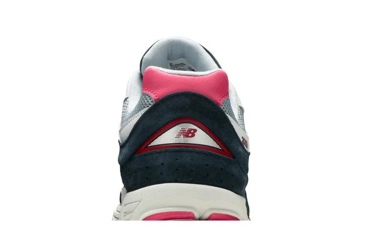 Кроссовки New Balance 2002 'Petrol Exuberant Pink'
