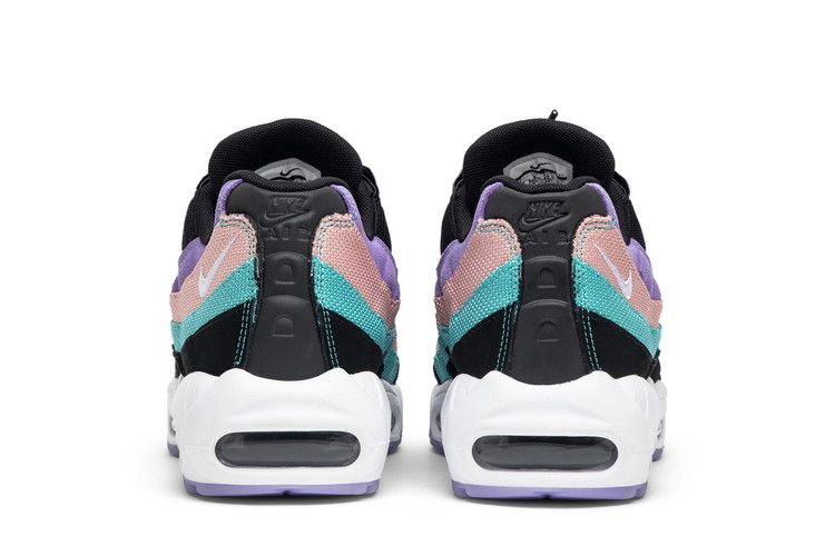 air-max-95-have-a-nike-day-am95-hand_05