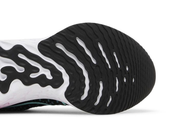 Кроссовки Nike Wmns React Infinity Run Flyknit 3 'Black Pink Prime Dynamic Turquoise'