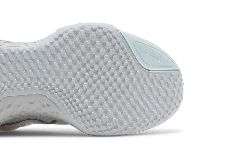 Кроссовки Nike ZoomX Invincible Run Flyknit 'White Metallic Silver'