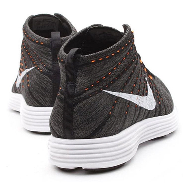 lunar-flyknit-chukka-554969-081_01