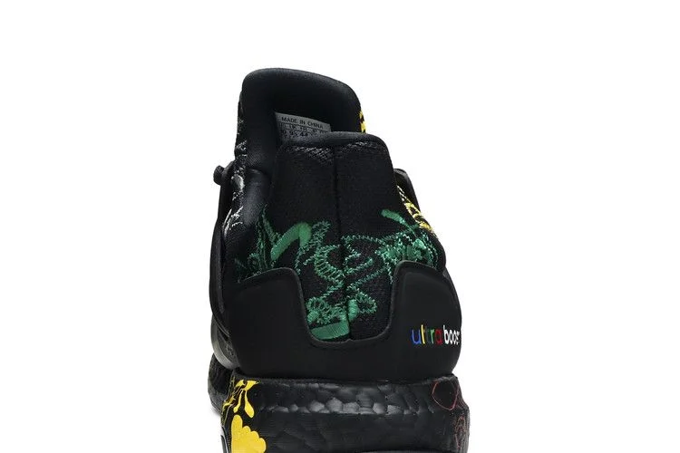 Кроссовки Disney x adidas UltraBoost 'Goofy'